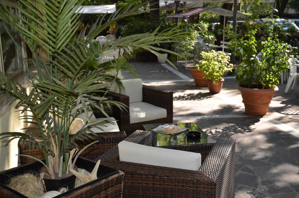 Hotel Monique Τσέρβια Εξωτερικό φωτογραφία
