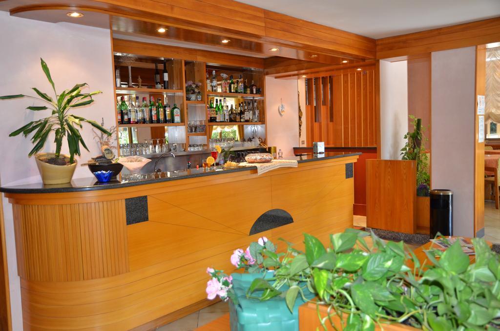 Hotel Monique Τσέρβια Εξωτερικό φωτογραφία