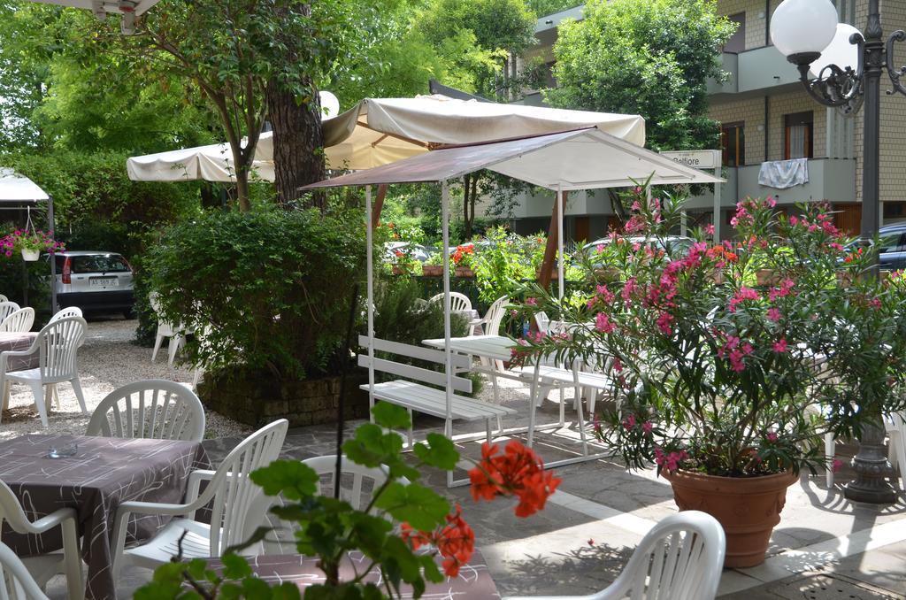 Hotel Monique Τσέρβια Εξωτερικό φωτογραφία