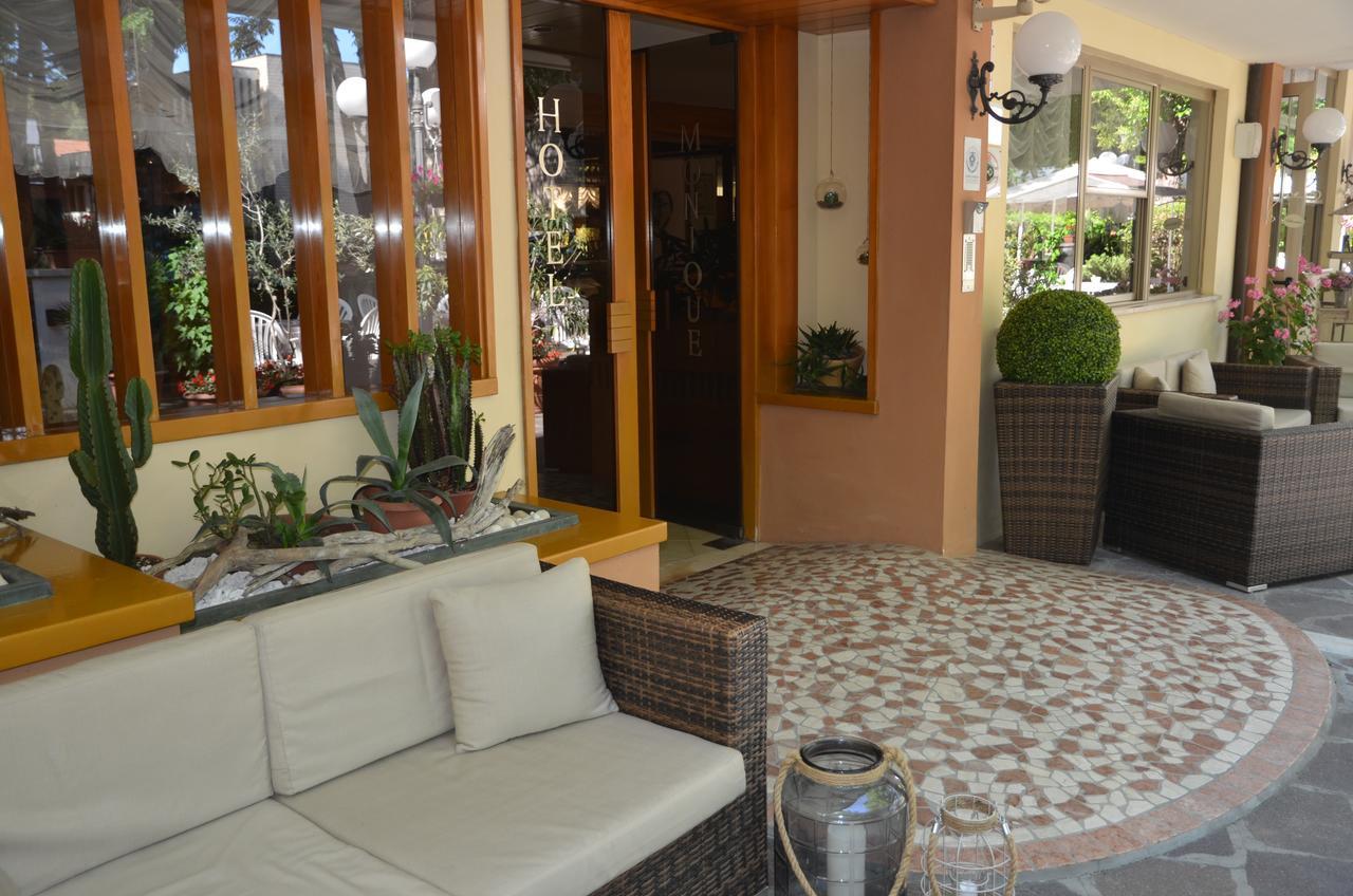Hotel Monique Τσέρβια Εξωτερικό φωτογραφία